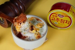 唐辛子ツナコーンチーズ